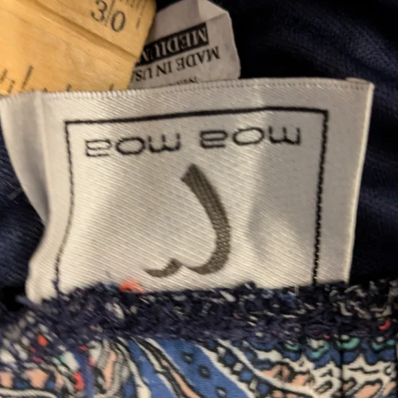 Moa Moa Paisley Print Women's Shorts with Pom Pom Trim Size Medium - Picture 5 of 5